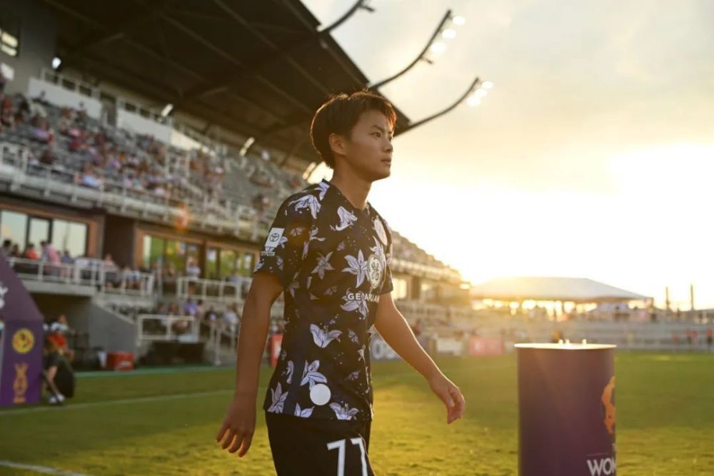 事件平历史最低!FIFA女足年终排名：中国女足降至第19 日本第8朝鲜第9FIFA女足新一期世界排名公布，中国女足下降4位至第19，亚足联第4。